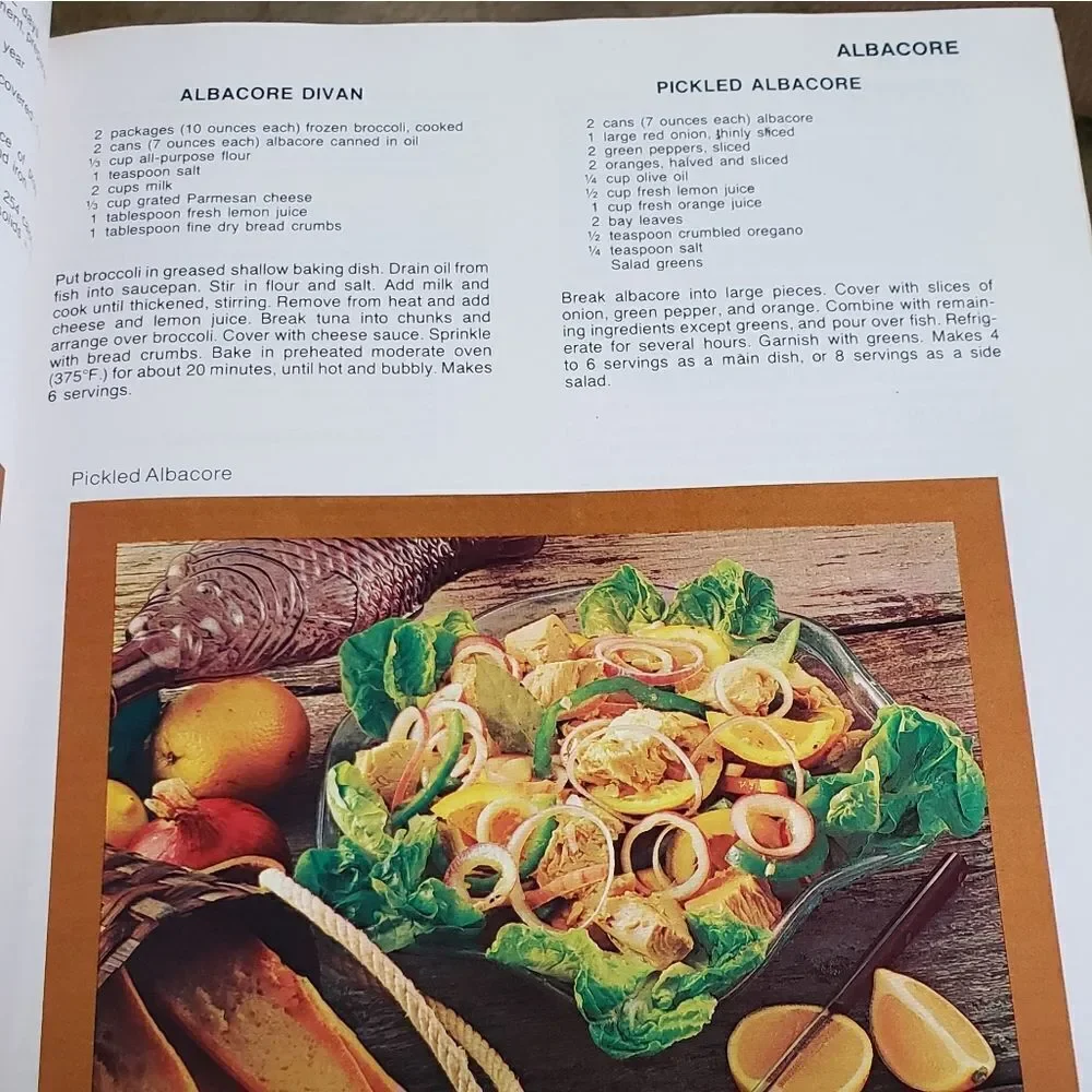 Women's Day Encyclopedia of Cookery - Vintage 1973